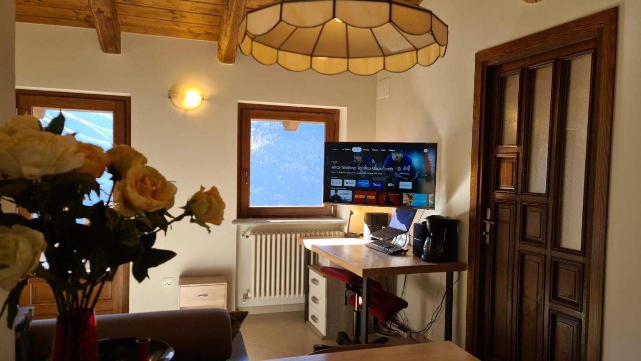 Independent Chalet With Breathtaking View Villar Pellice Eksteriør billede